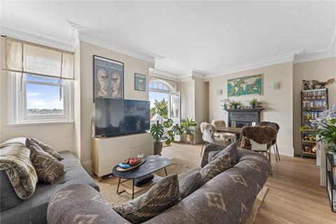 3 bedroom flat for sale, Smyrna Road, West Hampstead, London, NW6