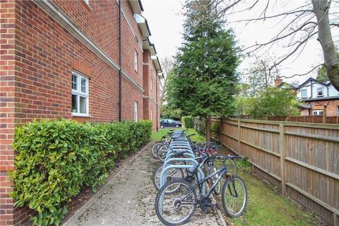 34 Bramshott Place, Fleet, GU51 4QF