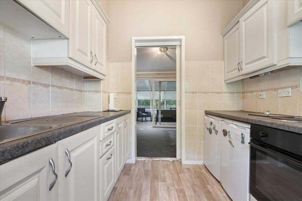Kitchen (2)