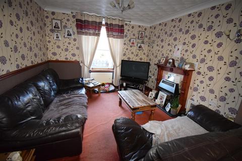 undefined, Rhiwbryfdir