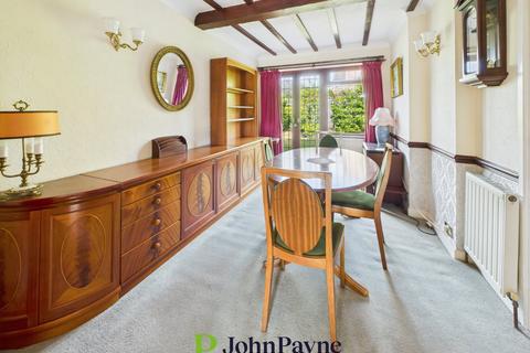 2 bedroom bungalow for sale, The Gardens, Kenilworth, Warwickshire, CV8