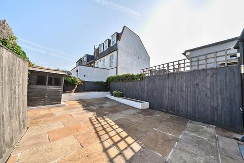 3 bedroom terraced house for sale, Links Road, Tooting, London, SW17