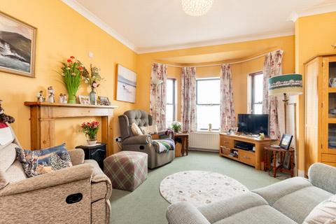 2 bedroom flat for sale, Marine Parade, Hythe, CT21