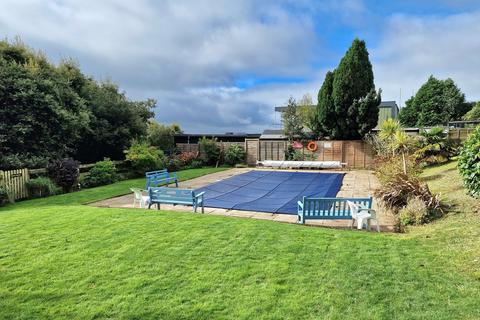 2 bedroom flat for sale, Lincombes, Torquay