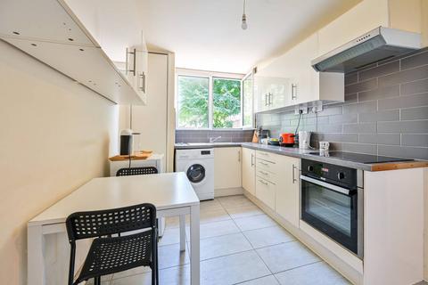 3 bedroom flat for sale, Jamaica Road, Bermondsey, London, SE16