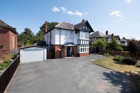 3 bedroom detached house for sale, Three Elms Road, Hereford HR4