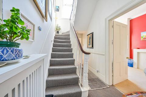 6 Wells Road, London, W12 8DA
