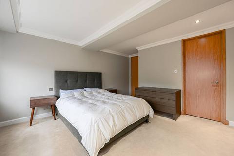 3 bedroom flat to rent, Queens Gate Place, South Kensington, London, SW7