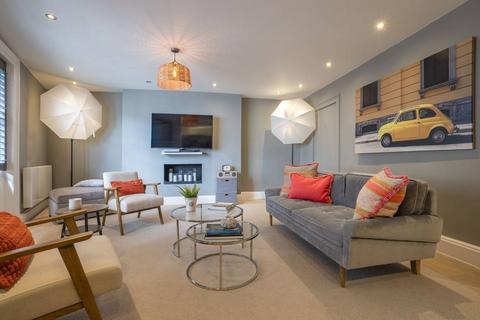 2 bedroom flat for sale, Wellington Street, Covent Garden, London, WC2E