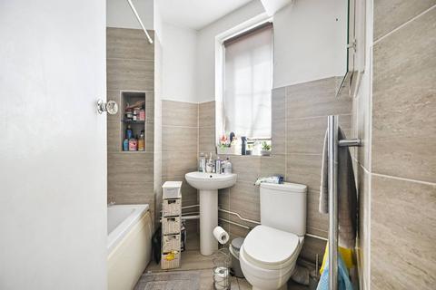 undefined, Mortimer Crescent, Kilburn, London, NW6