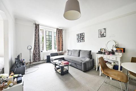 undefined, Mortimer Crescent, Kilburn, London, NW6