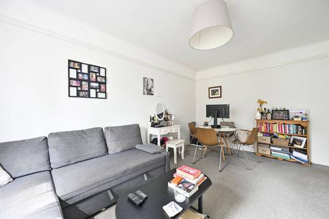 undefined, Mortimer Crescent, Kilburn, London, NW6