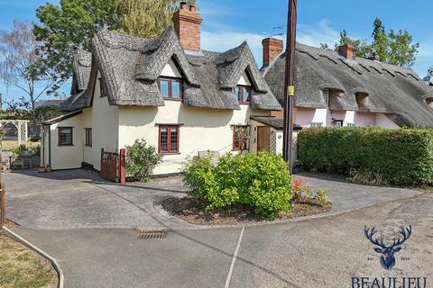 3 bedroom character property for sale, Chelmsford CM3