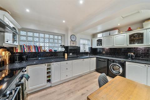 undefined, Box End Road, Kempston