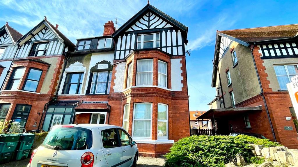 Caroline rd 14 FLAT 3.jpg