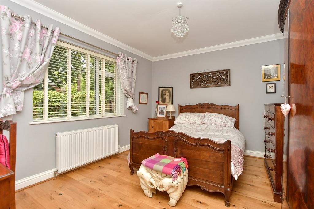 Guest/Sitting Room