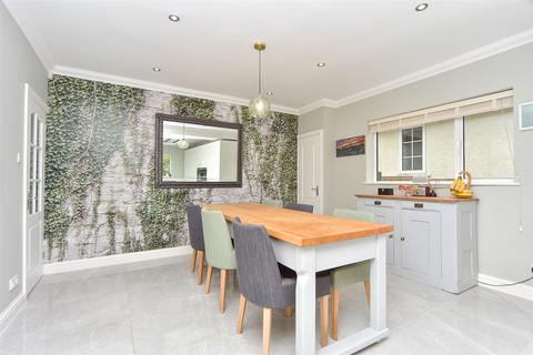 4 bedroom detached house for sale, Broadview Avenue, Rainham, Gillingham, Kent