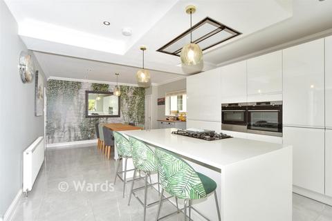 4 bedroom detached house for sale, Broadview Avenue, Rainham, Gillingham, Kent