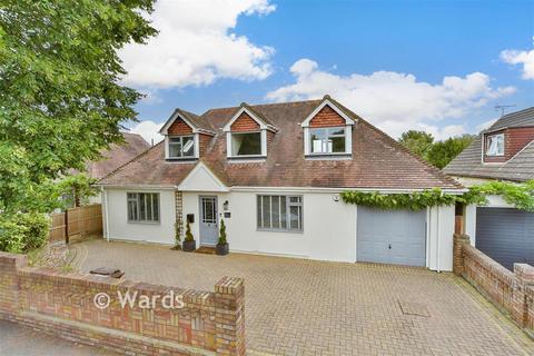 4 bedroom detached house for sale, Broadview Avenue, Rainham, Gillingham, Kent