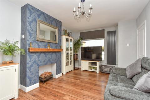 4 bedroom semi-detached house for sale, Elm Grove, Sittingbourne, Kent