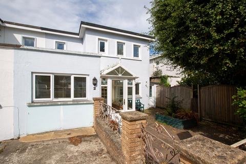 4 bedroom semi-detached house for sale, 2 Richelieu Park