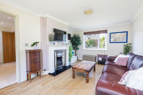 undefined, Lodge Close, Crawley RH11