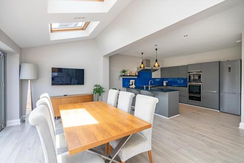 undefined, Westway, London, SW20