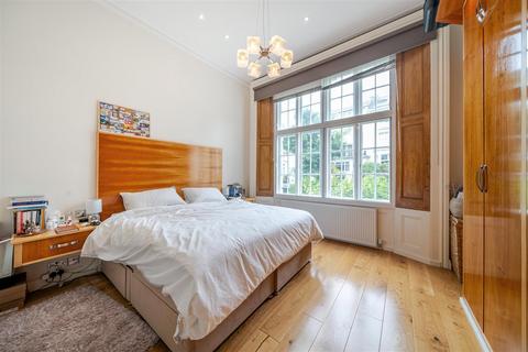 2 bedroom flat for sale, Buckland Crescent, Belsize Park, NW3
