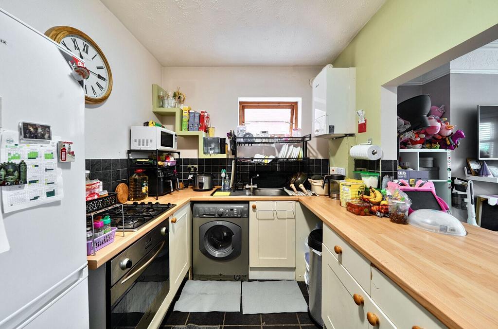 Apartment in Southampton, Upper Shirley - View 2