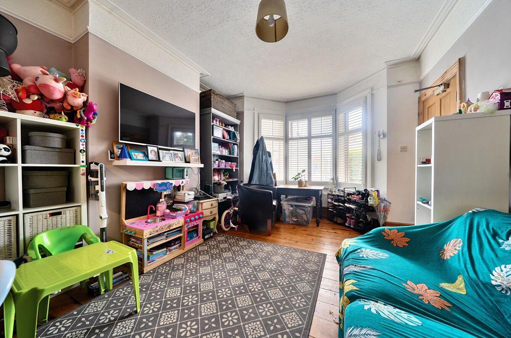 Apartment in Southampton, Upper Shirley - View 3