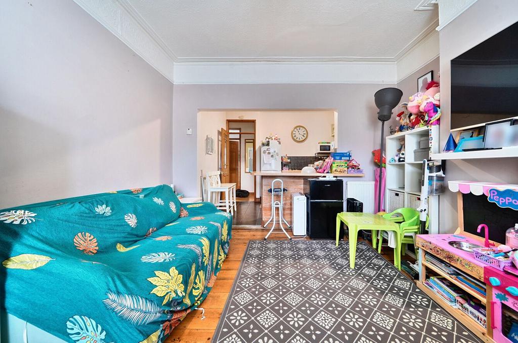 Apartment in Southampton, Upper Shirley - View 5