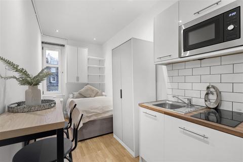 undefined, Southwell Gardens, London SW7