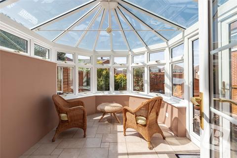 3 Romagne Close, Horndon On The Hill, Stanford-le-hope, SS17 8LH