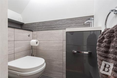 3 Romagne Close, Horndon On The Hill, Stanford-le-hope, SS17 8LH