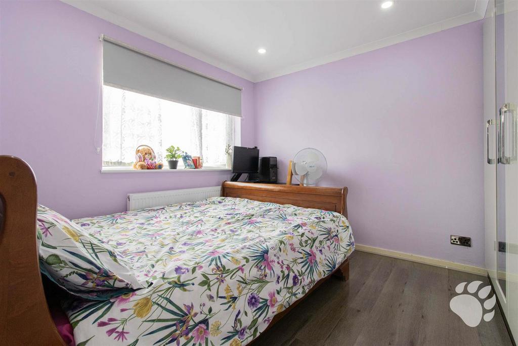 Bedroom 3 - 1 F