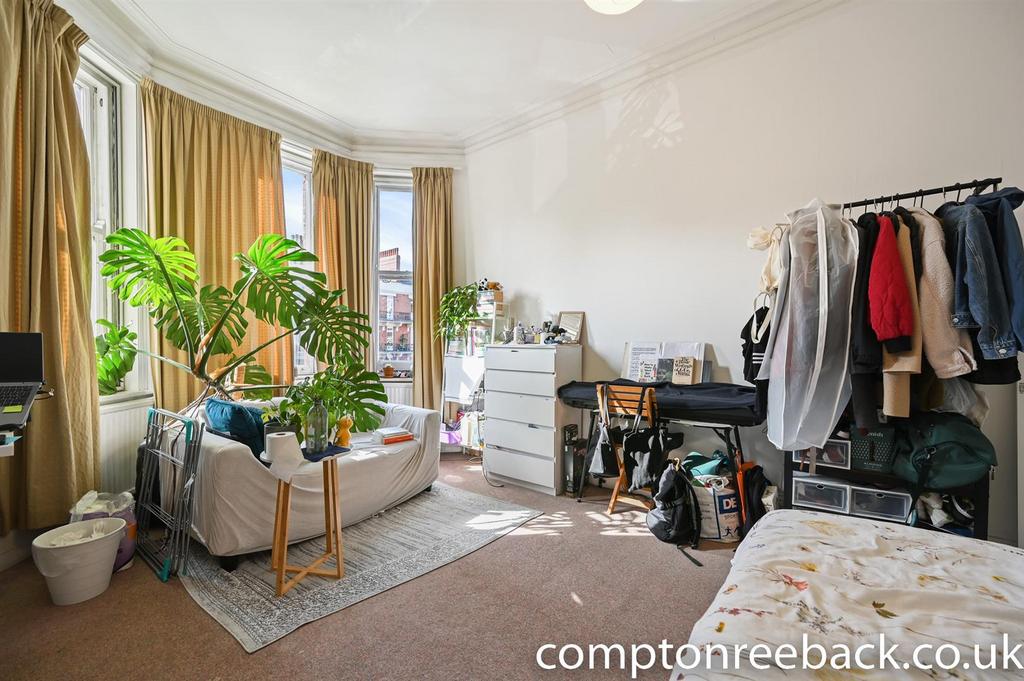 RQCR 62 Elgin Mansions Bedroom A 6 (1).jpg