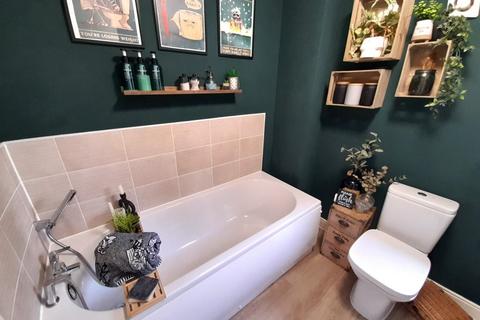 3 bedroom detached house for sale, Orchard Avenue, Lea