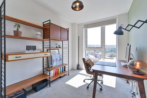 2 bedroom flat for sale, Drummond House, Woolwich Riverside, London, SE18