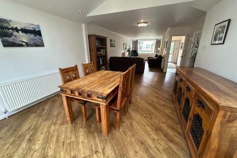 4 bedroom detached house for sale, Wales Lane, Barton under Needwood, Burton-on-Trent, DE13