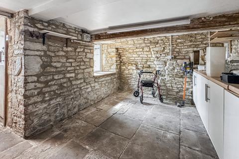 undefined, Marshfield SN14