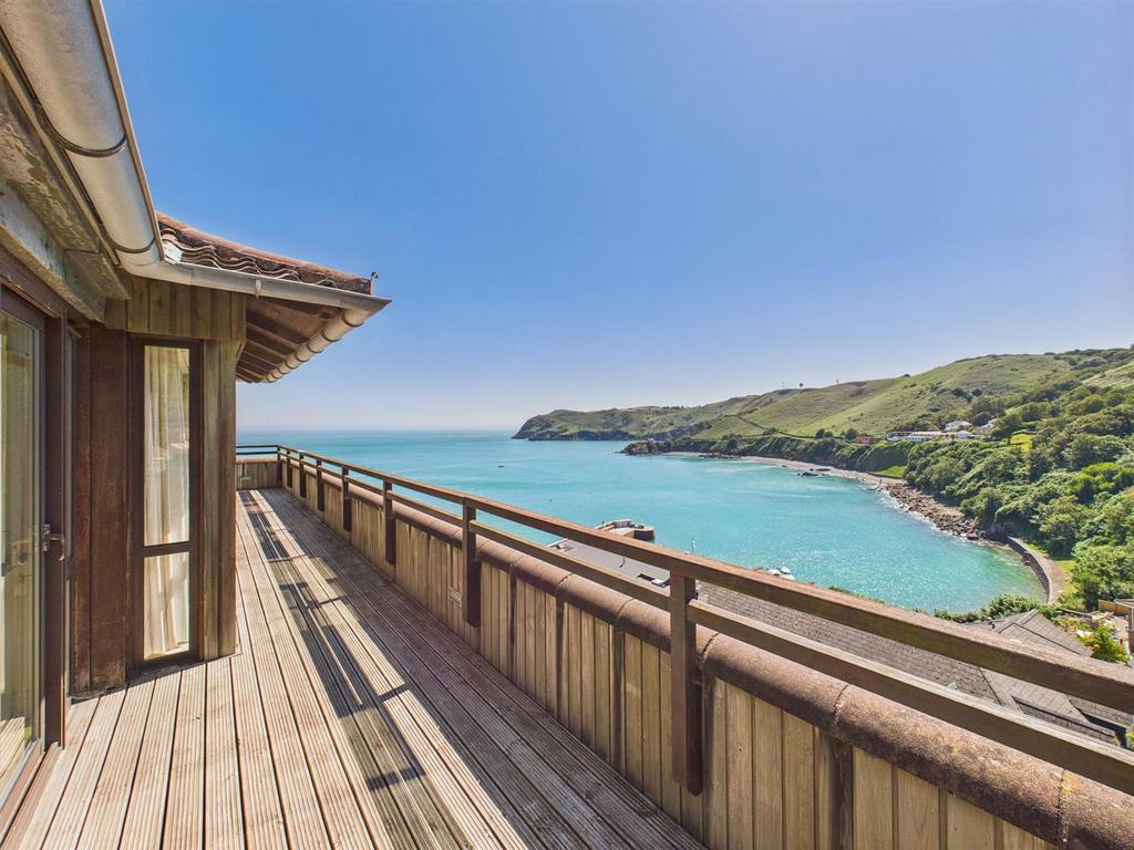 CAM04099 G0-PR0135-STILL013.jpg