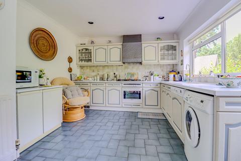3 bedroom detached house for sale, Towers Drive, Kirby Muxloe, LE9