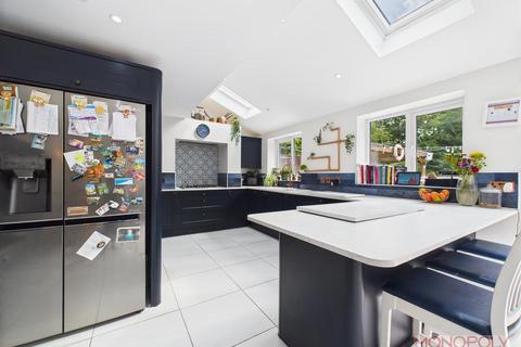 5 bedroom detached house for sale, Willow Drive, Llay, Wrexham
