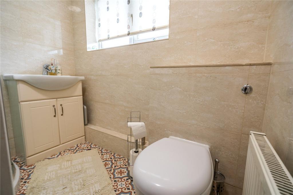 Shower Room (2)
