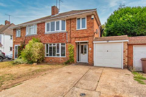 2 Avalon Road, Earley, Reading, RG6 7NS