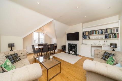 3 bedroom flat for sale, Leopold Road, London SW19