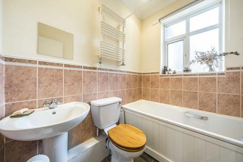 Flat 4, 1a Merton Hall Road, London, SW19 3PP