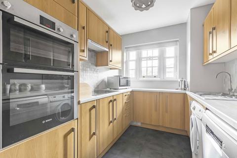 2 bedroom flat for sale, Wimbledon Park Side, London SW19