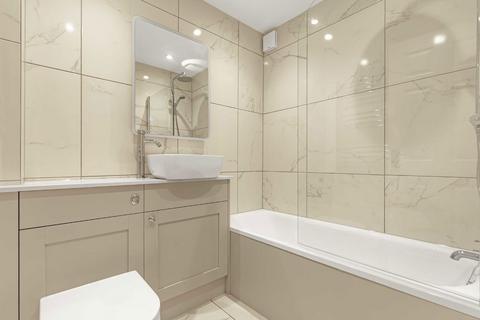 90 Selhurst Close, London, SW19 6AZ