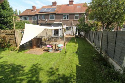 3 bedroom terraced house for sale, Parkside Close, High Lane